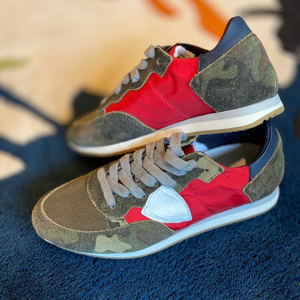 Tropez Bassa Sneaker by Phillipe Model Paris